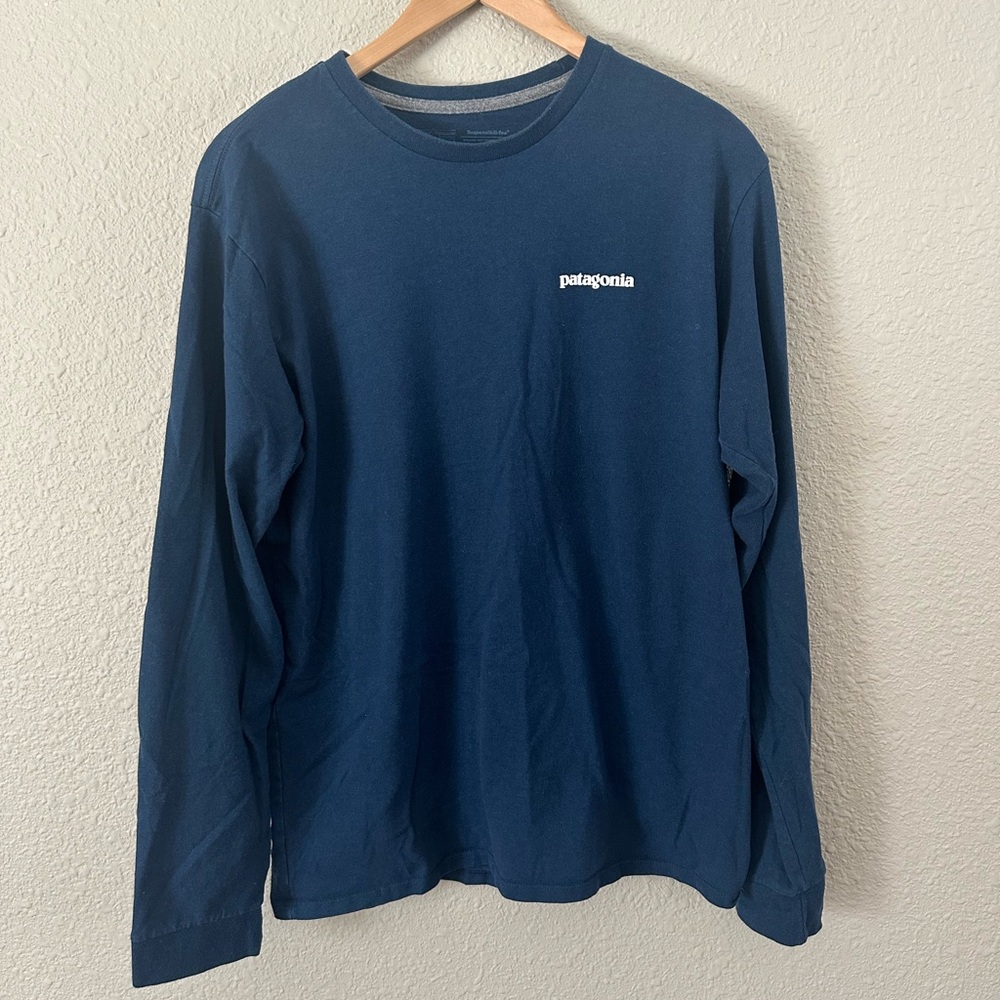 Patagonia Men's Navy Long Sleeve Tee